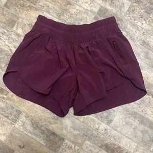Lululemon Track That Mid Rise Shorts 4”